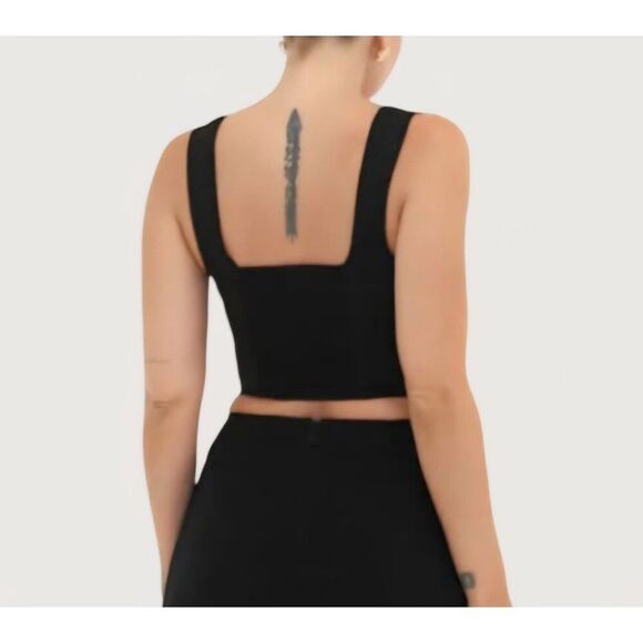 Nwt RUMORED - M - Antoinette Black Corsetry Smock Back Top - Picture 2 of 8